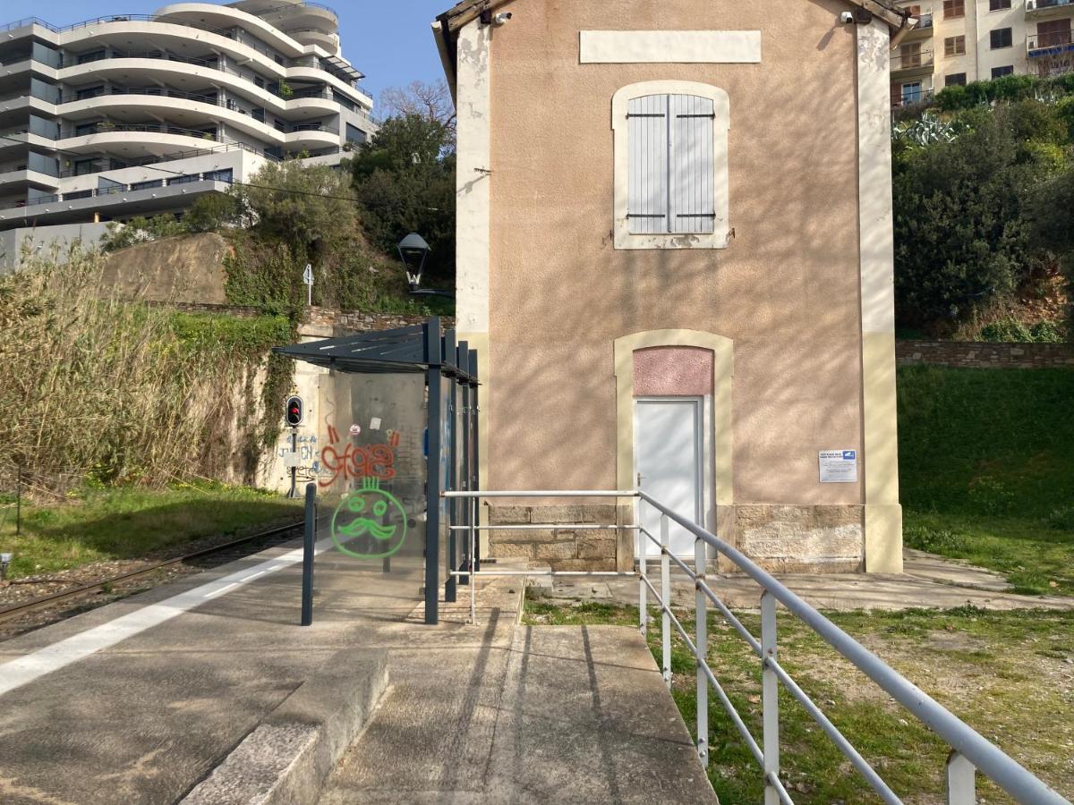 Location Chambre Avec Salle De Bain Et Partie Commune Sea View & Mountain View Renting 1 Of 3 Bedrooms With Shared Common Space 3 Bdrm Apt Not 1 Bdrm Plus Clime Ou Ac باستيا المظهر الخارجي الصورة